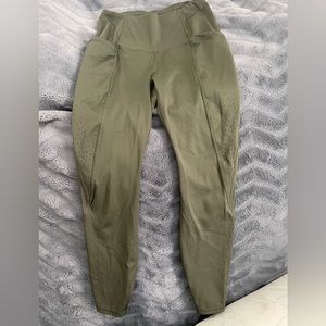 Green Active-wear Leggings with Pockets!